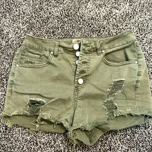 Refuge Army Green cut off distressed jeans short size 6, 98% cotton 2% spandex.